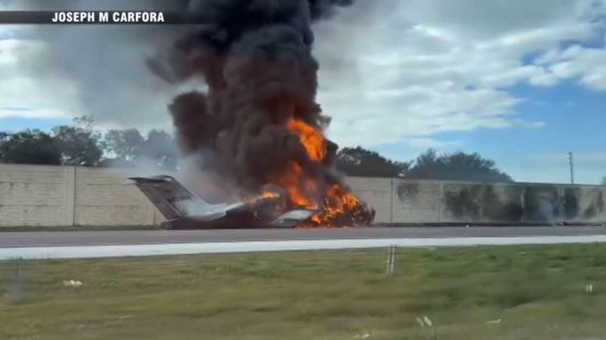 Investigators will try to find out why a private jet crashed onto a Florida interstate and killed 2 - Boston News, Weather, Sports - Vimarsana News