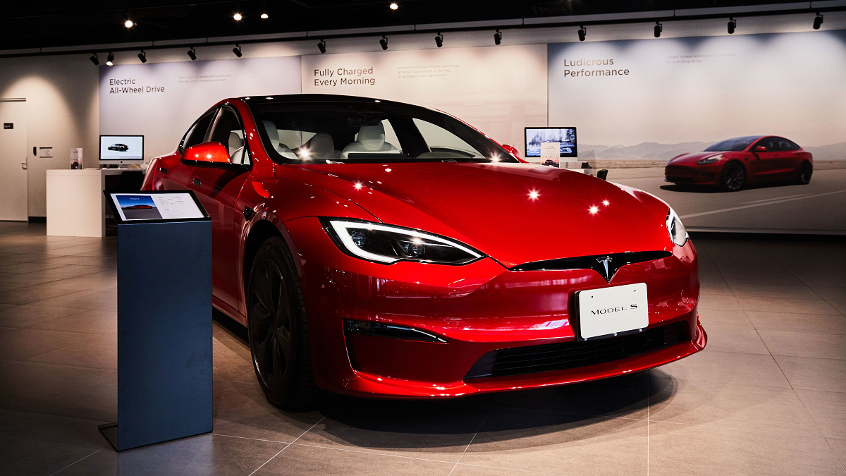 tesla-recalling-another-2-2-million-vehicles-for-warning-lights-that