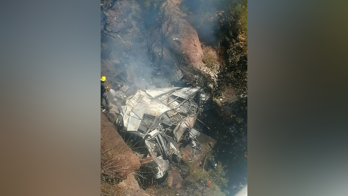 Bus carrying Easter worshipers plunges off bridge killing 45 people in South Africa - Boston News, Weather, Sports - Vimarsana News
