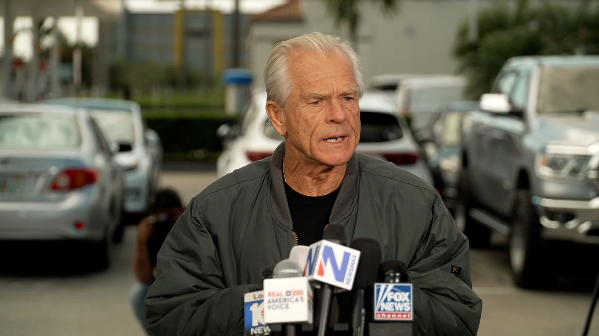 ExTrump aide Peter Navarro begins serving prison sentence after
