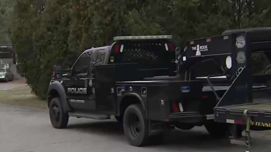 Police ID man accused of holding people at knifepoint, firing on SWAT ...