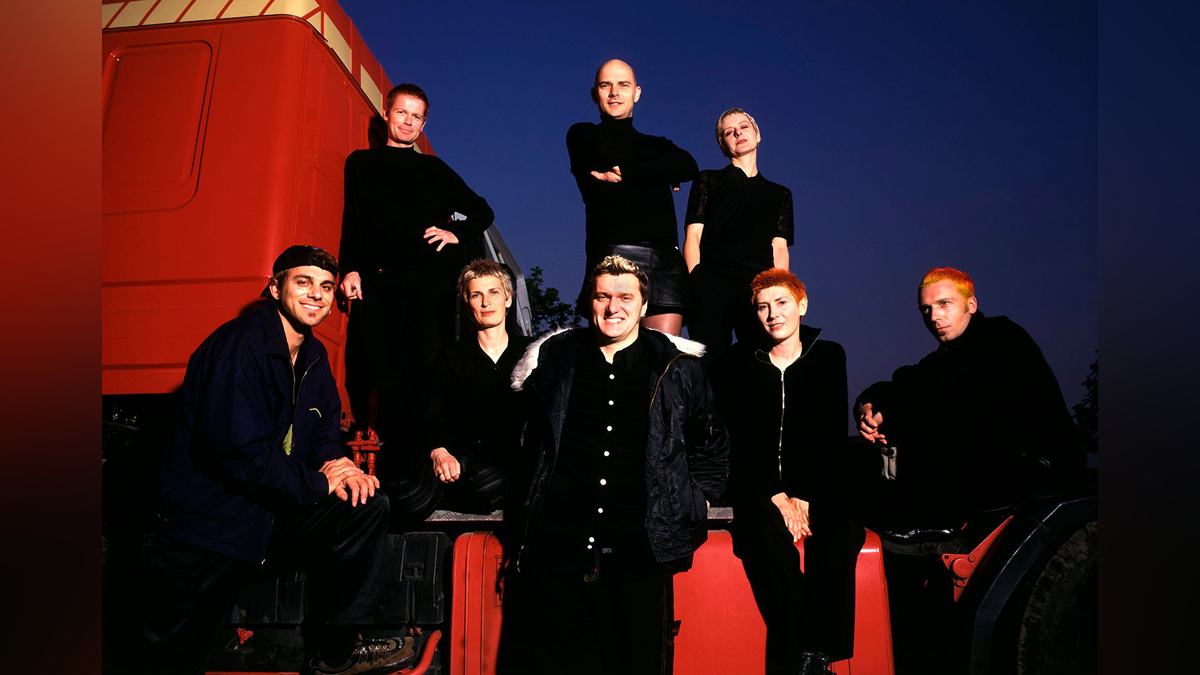 Chumbawamba wants politician to stop playing '90s hit at rallies - Boston News, Weather, Sports - Vimarsana News