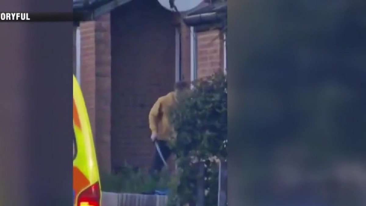 Sword-wielding man attacks passersby in London, killing a 13-year-old boy and injuring 4 others - Boston News, Weather, Sports - Vimarsana News