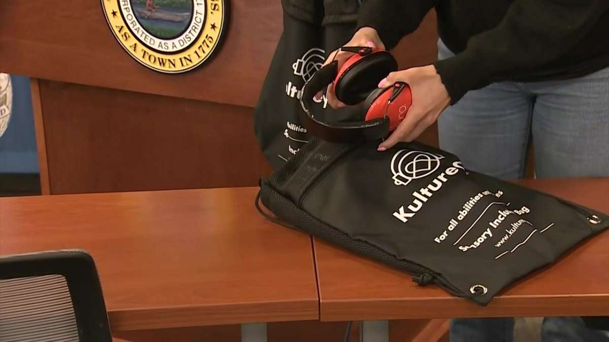 Mansfield police introduce new tools to help in situations involving people with sensory issues - Boston News, Weather, Sports - Vimarsana News