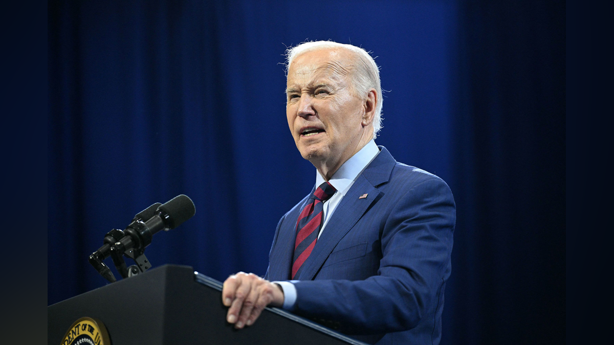 Biden presents Medal of Freedom to key political allies, civil rights ...