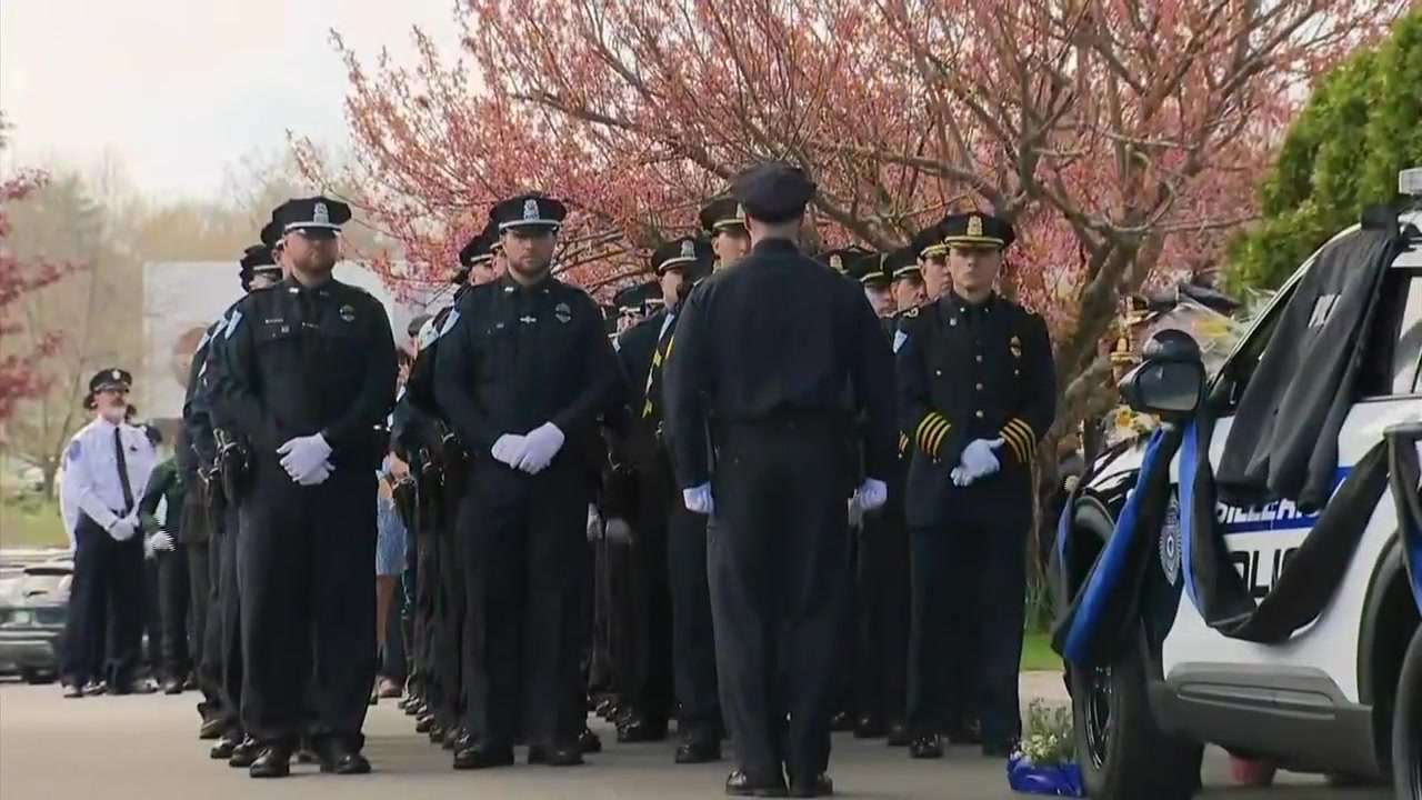 Hundreds gather at wake for fallen Billerica police sergeant begin Thursday afternoon - Boston News, Weather, Sports - Vimarsana News