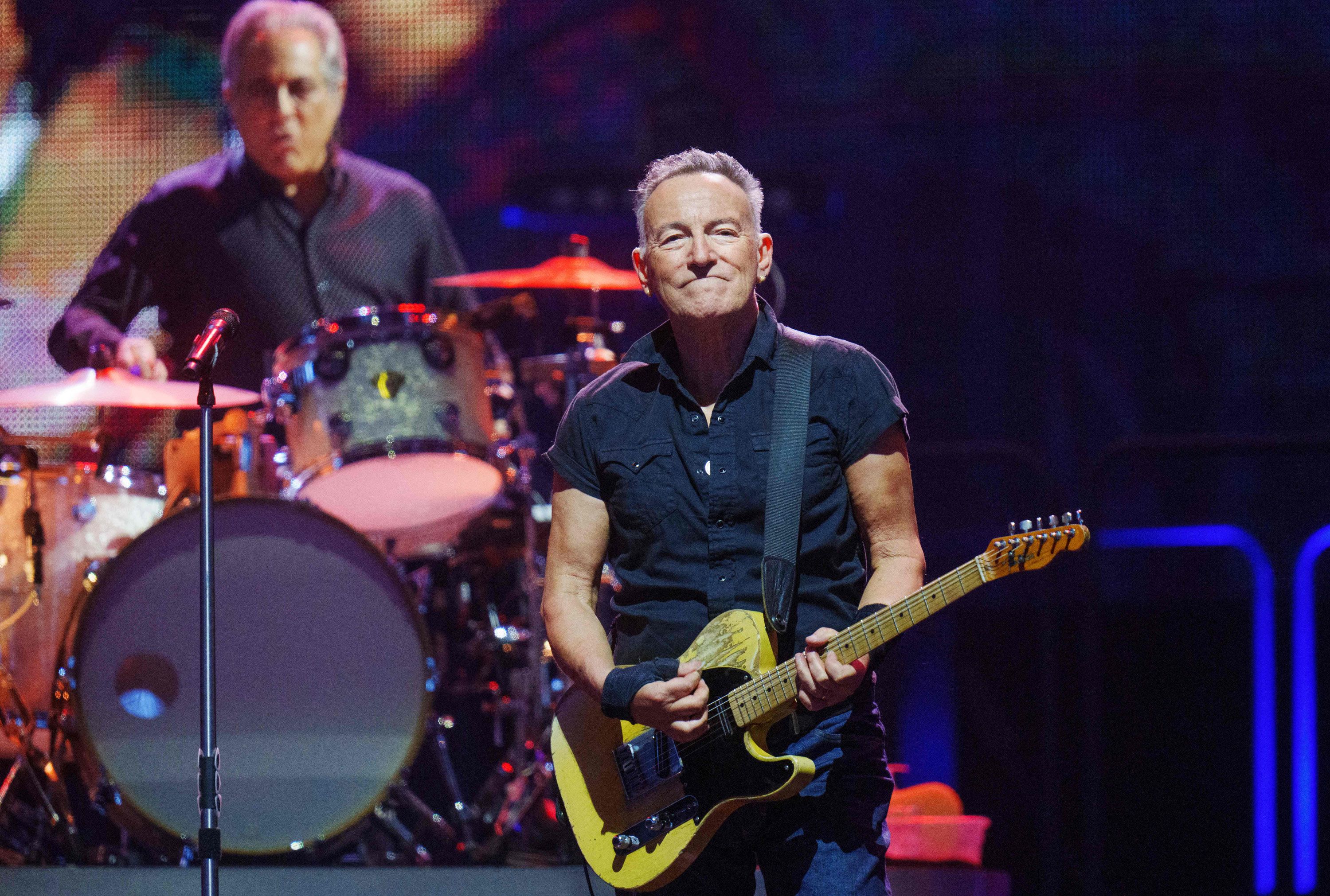 Bruce Springsteen postpones concerts in Marseille, Prague and Milan due