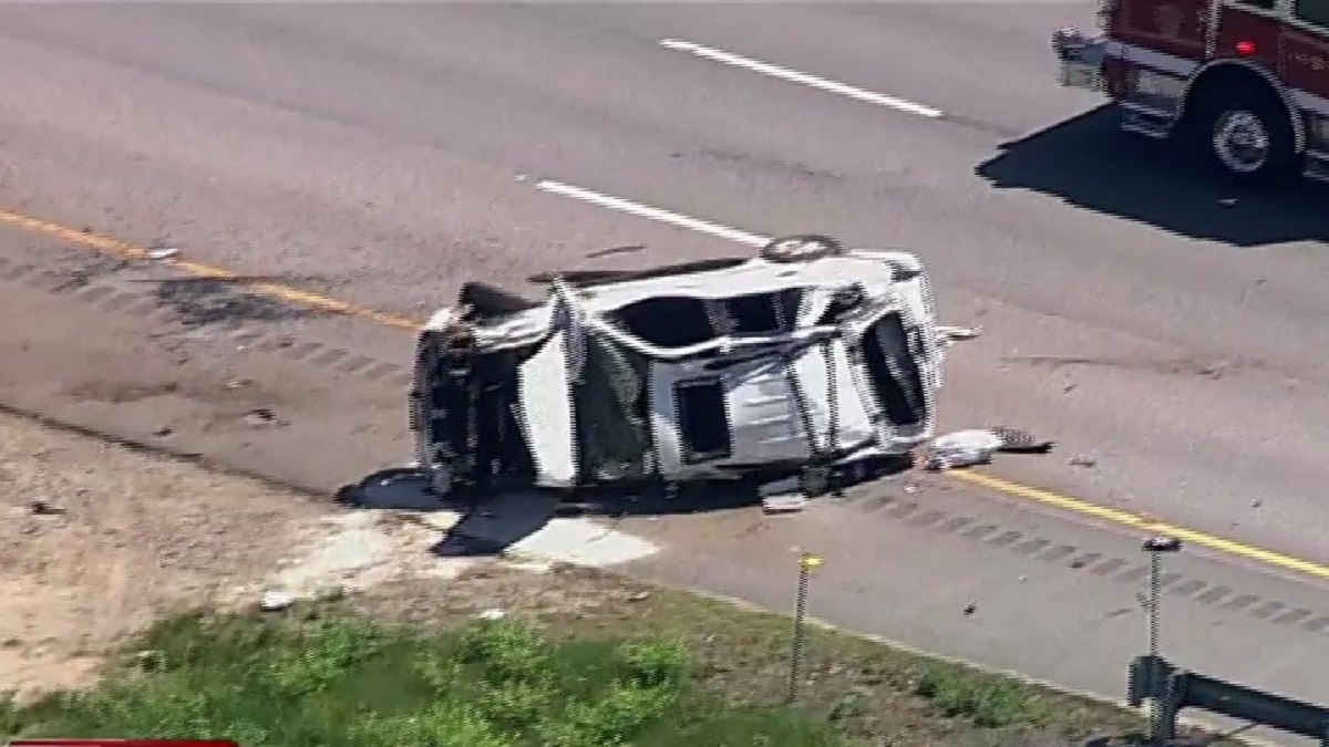 Man killed in rollover crash in Windham, NH - Boston News, Weather