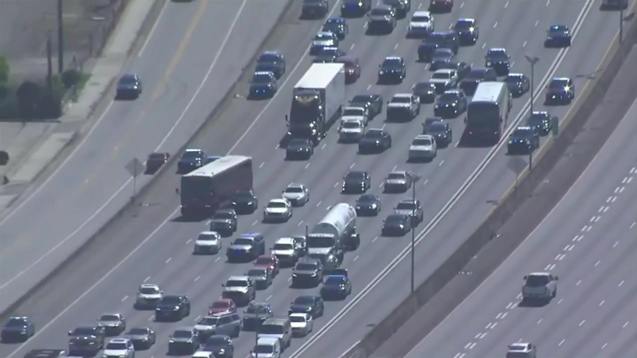 Passengers send frantic texts as Atlanta bus hijacker takes them on wild ride at gunpoint