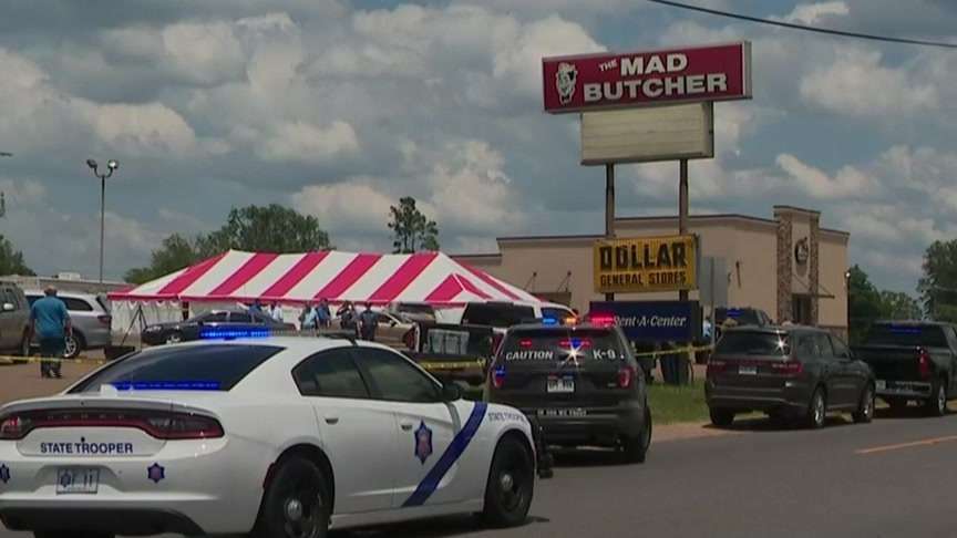 Shooting at grocery store in Arkansas kills 3 and wounds 10 others ...