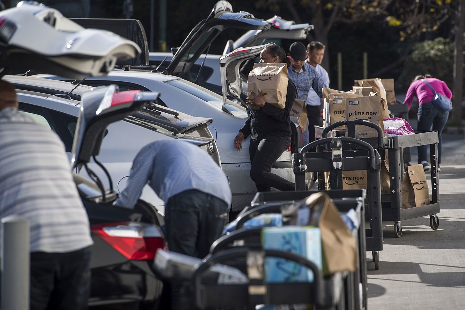 More than 15,000 Amazon contract drivers file legal claims asking for compensation for overtime and unpaid wages