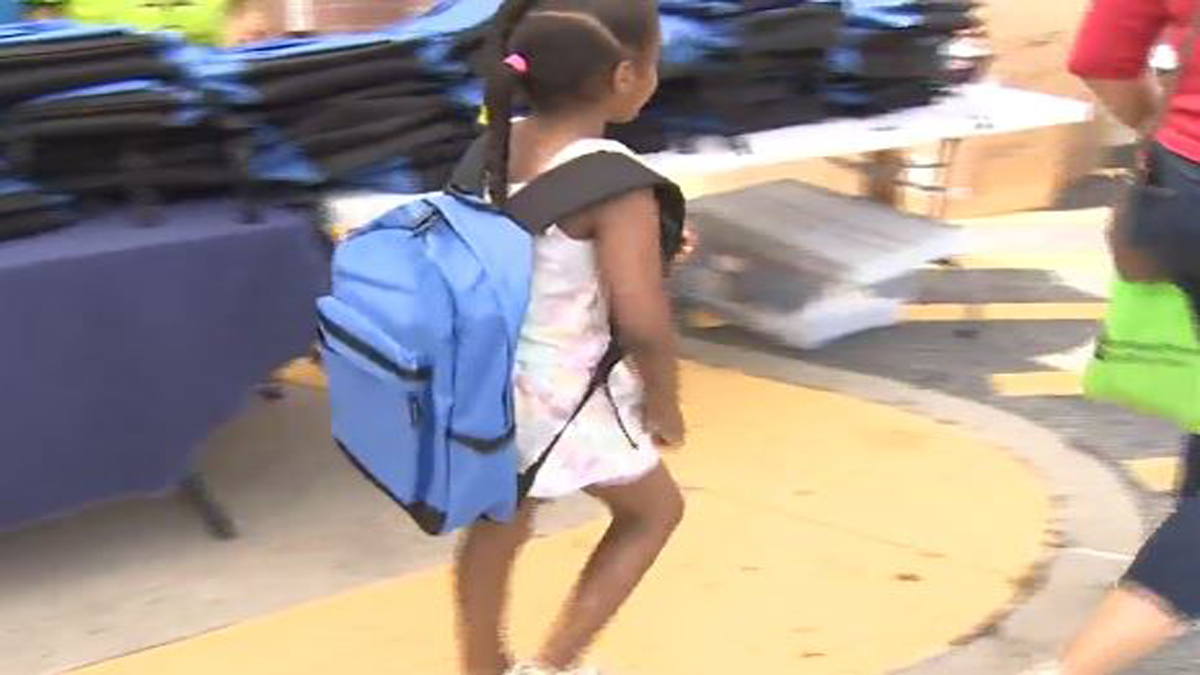 Backpack-a-thon held in Dorchester ahead of back to school – Boston News, Weather, Sports | WHDH 7News