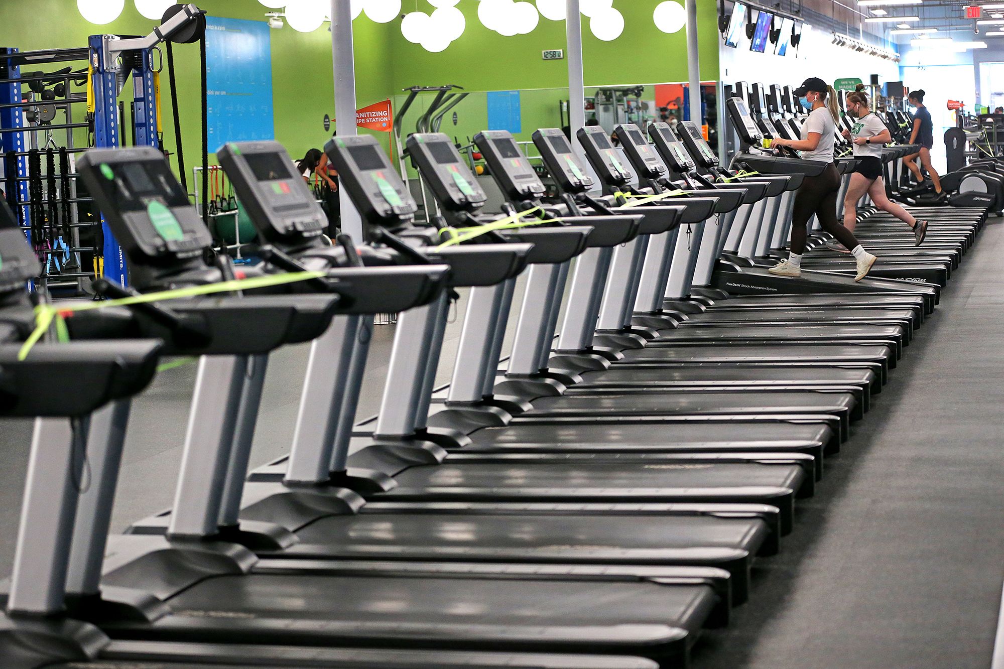 Blink Fitness declares bankruptcy and considers closing several gyms – Boston News, Weather, Sports