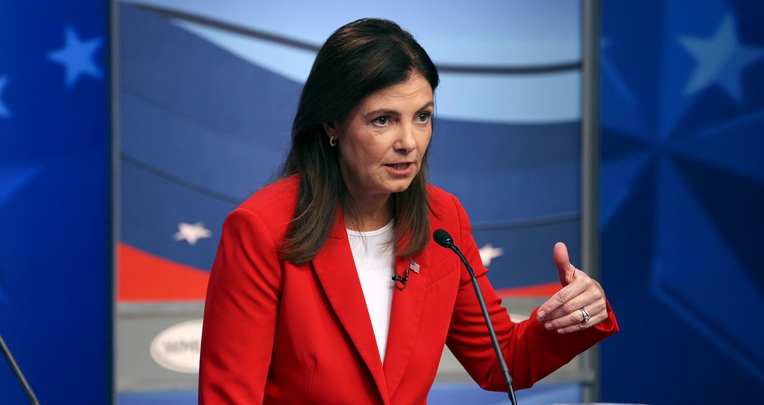 Former Sen. Kelly Ayotte set to win GOP primary to succeed Gov. Chris