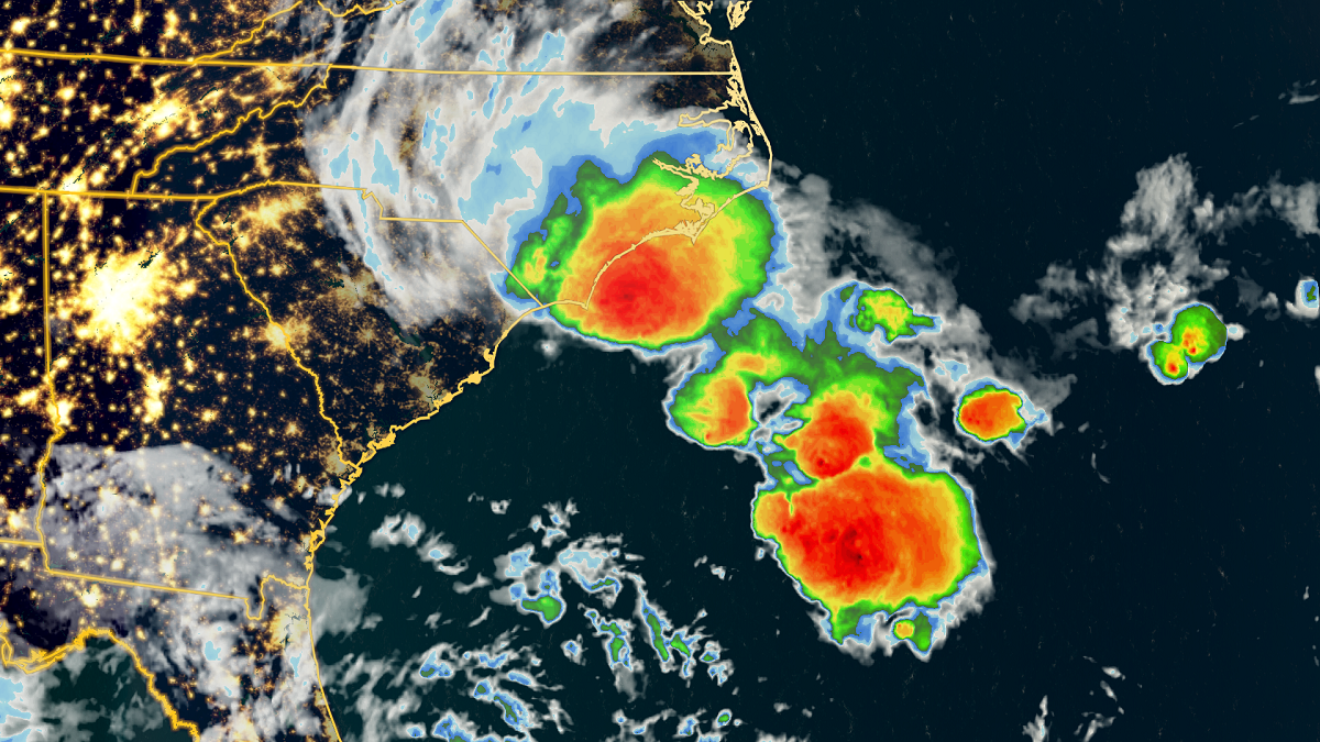 Tropical Storm Conditions Are Hitting The Carolinas As Helene Threatens ...