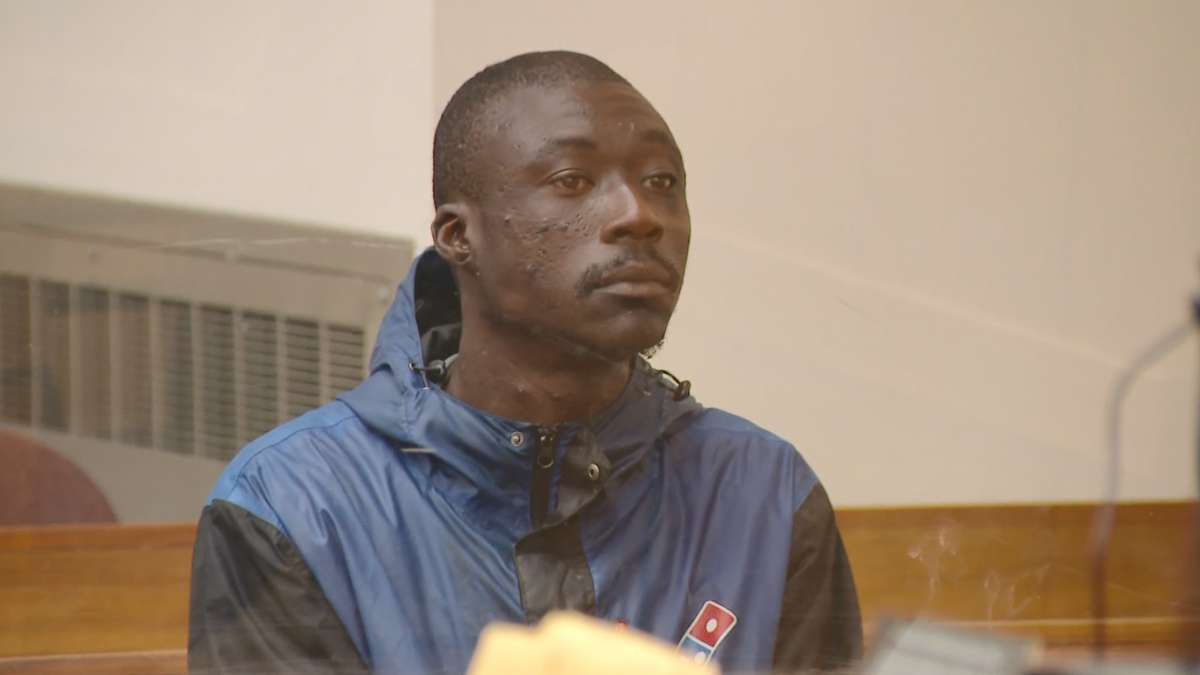 Man ordered held without bail after alleged bank robbery, bomb threat ...