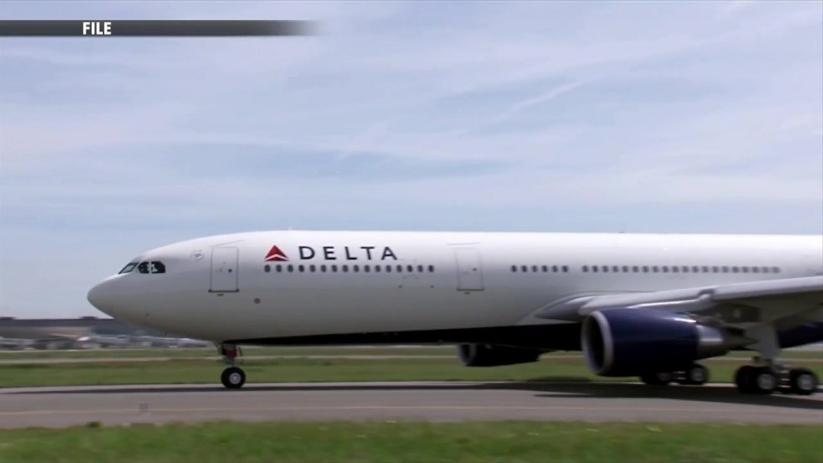 FAA investigating after flight crew reports laser pointed at plane near