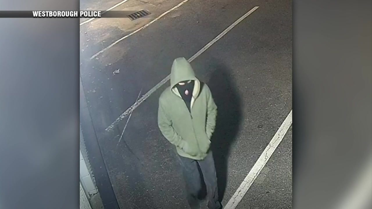 Masked man breaks into 3 businesses at Westboro shopping plaza – Boston News, Weather, Sports | WHDH 7News
