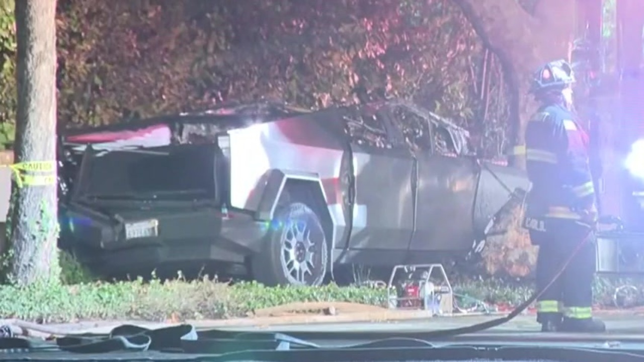 3 killed, 1 seriously injured in Tesla Cybertruck crash in Northern