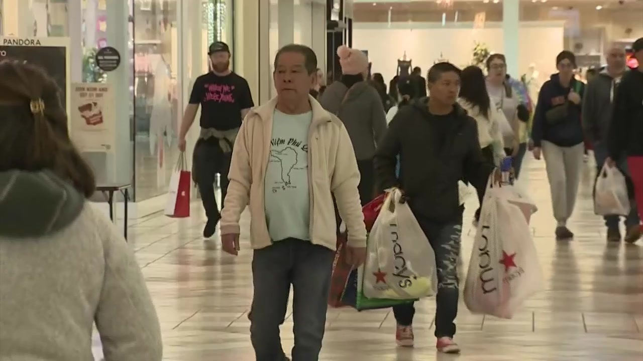 Just hours left for holiday shopping: see what time stores close Tuesday – Boston News, Weather, Sports | WHDH 7News