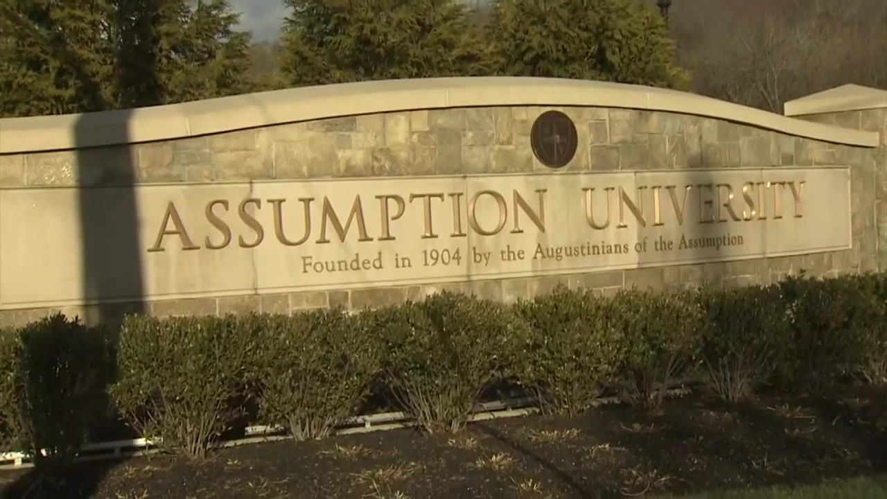Students at Assumption University accused of luring man from dating