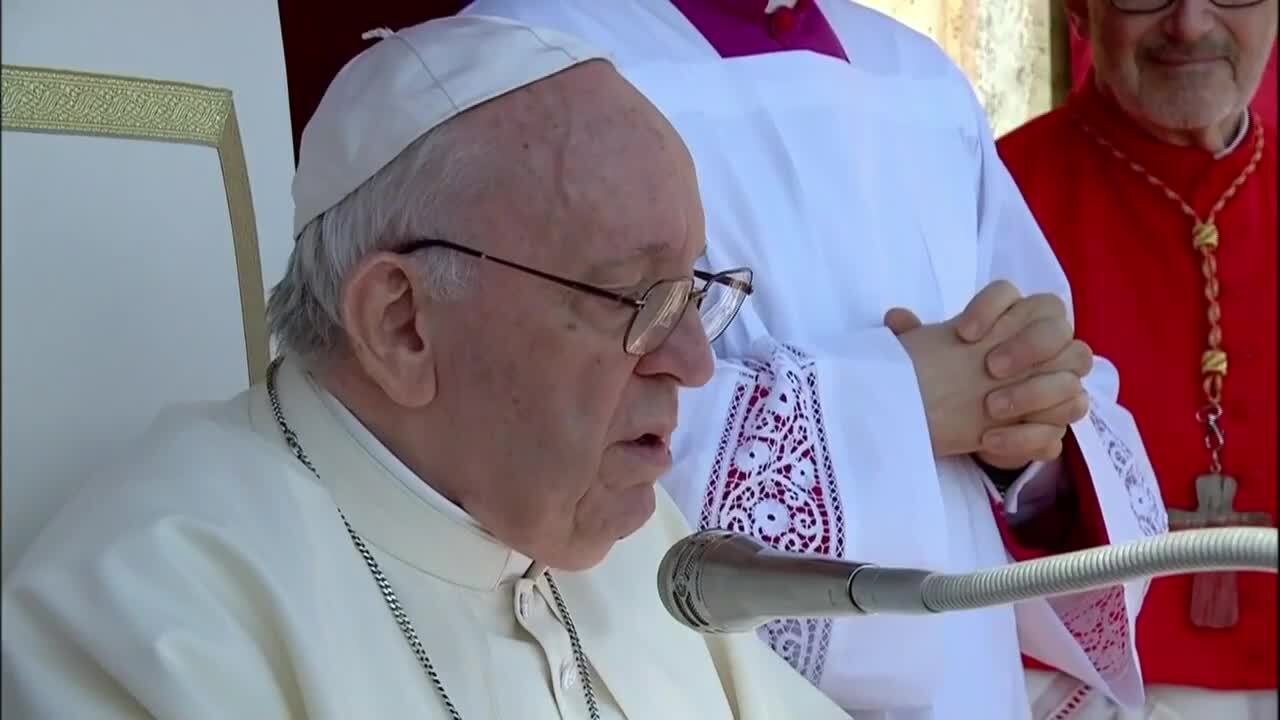 Pope Francis calls Trump’s plans of mass deportation of immigrants ‘a