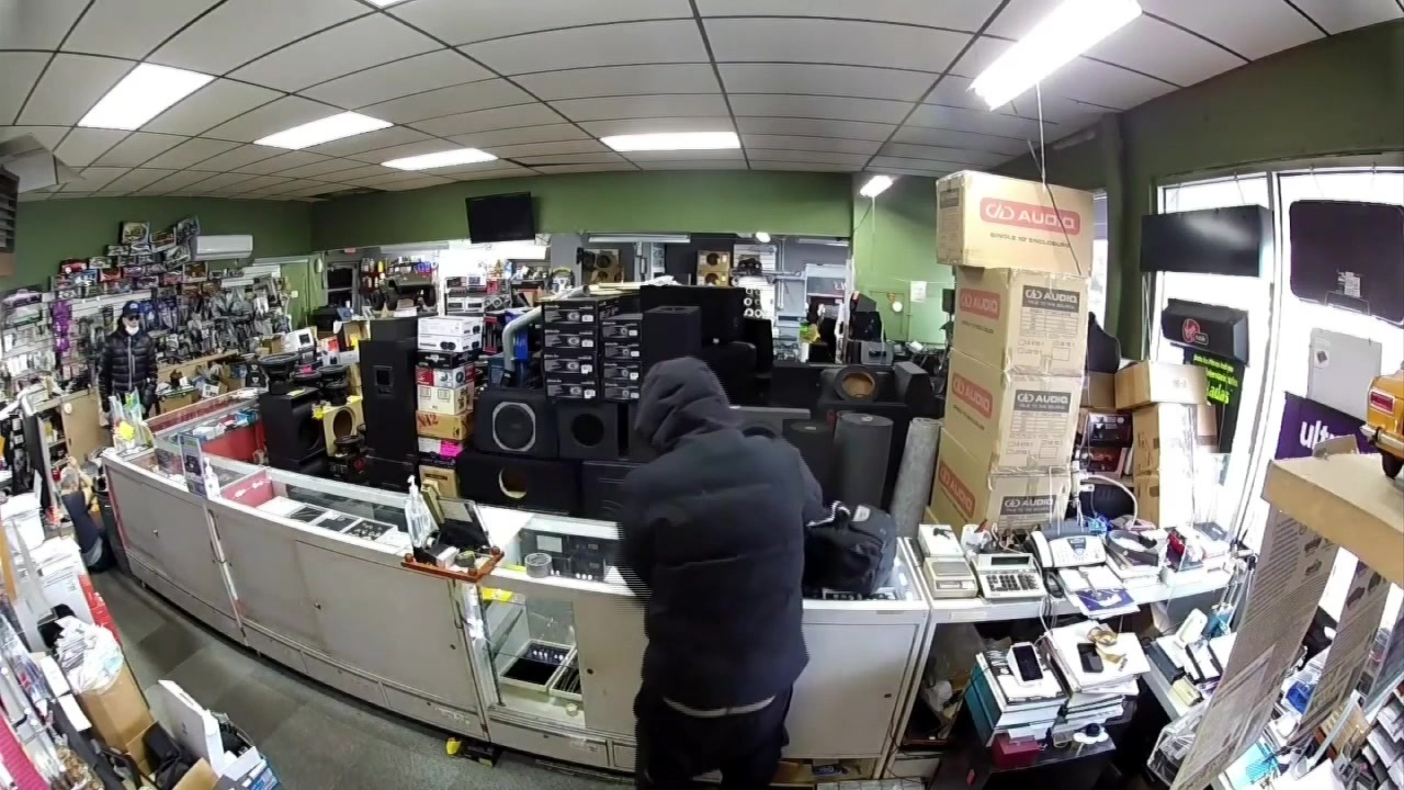 LEOMINSTER Mass (WHDH) Boston News Weather Sports WHDH 7News