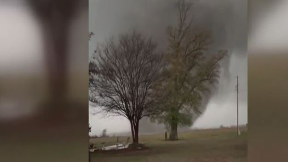 At least 16 dead in flooding and tornadoes as storms slash from Texas to Ohio - Boston News, Weather, Sports | WHDH 7News
