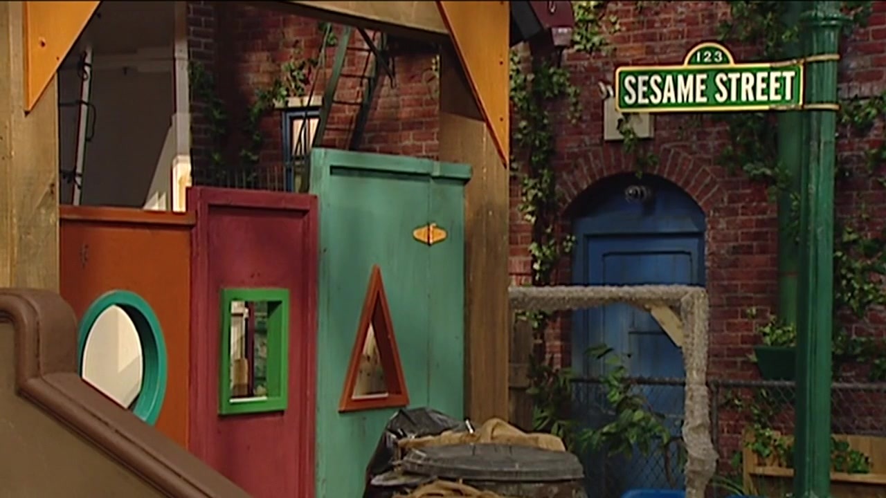 Sesame Street moves in with Netflix, but will stay on PBS - Boston News, Weather, Sports | WHDH 7News
