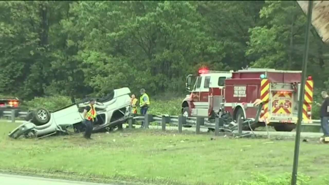 Chelmsford car crash kills 1, sends passenger to hospital - Boston News ...