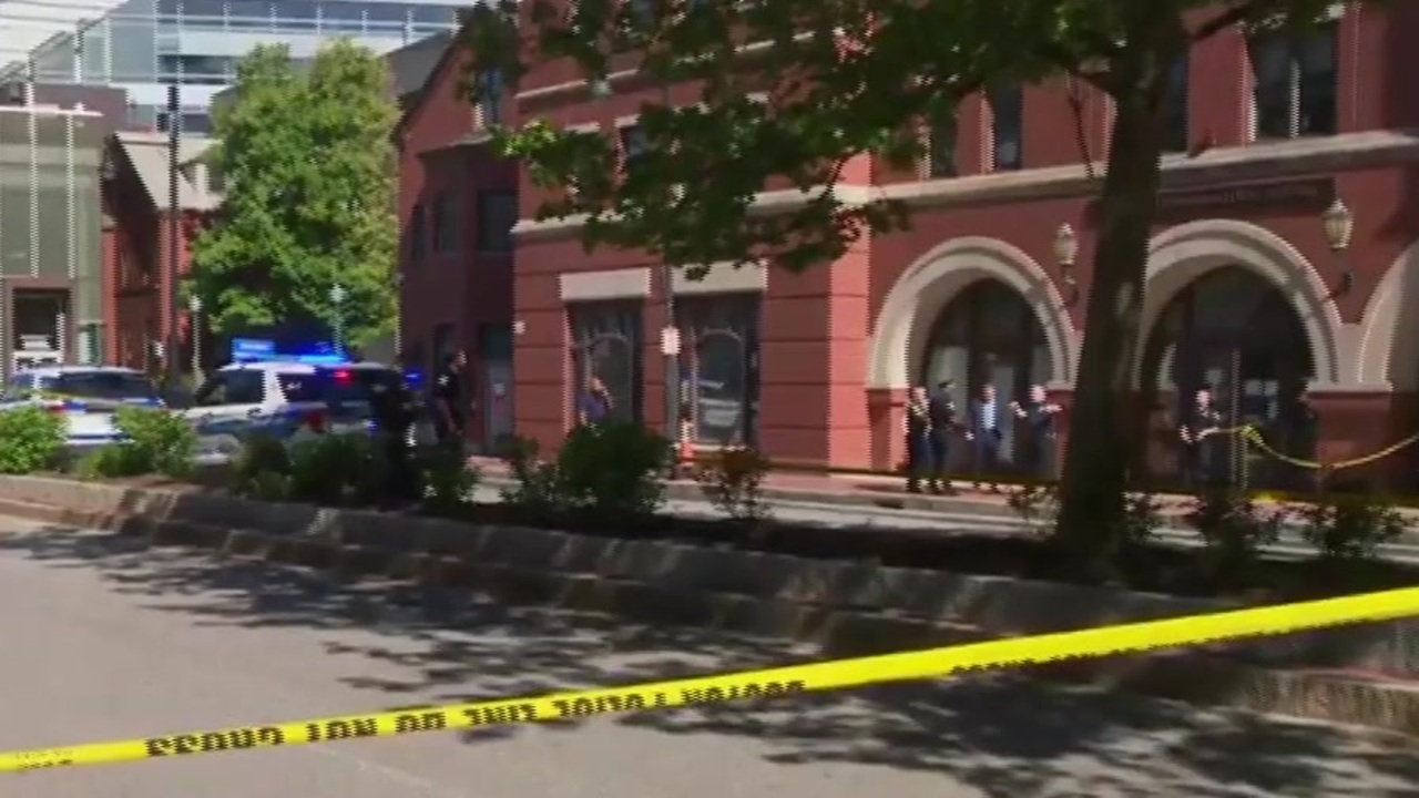 Sources: 1 person hurt in police confrontation outside Mass General Hospital