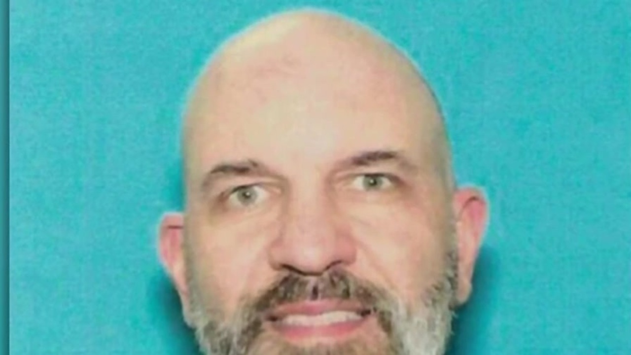 Longmeadow middle school librarian charged with distributing child sex abuse materials