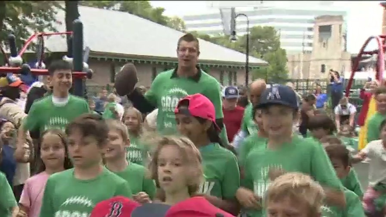 Rob Gronkowski celebrates opening of new, accessible playground in Boston