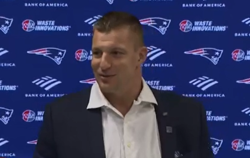 ‘Patriot for life’ Gronkowski signs 1day contract to retire as a