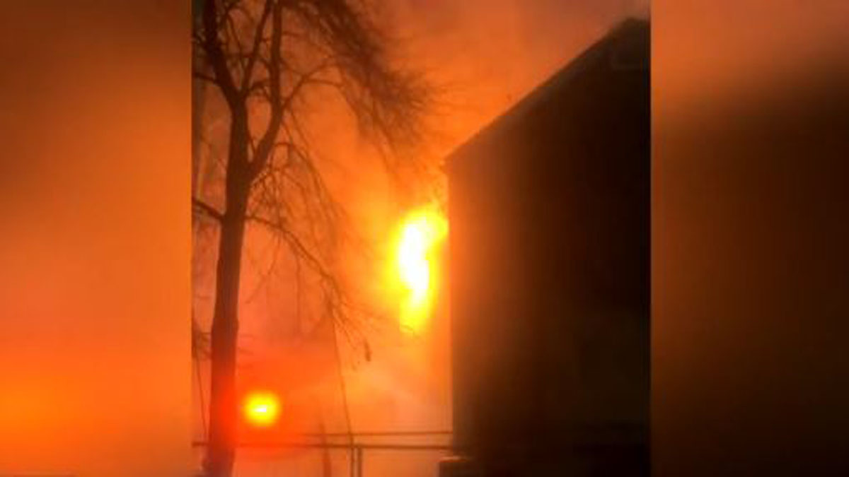 2 rescued, firefighter injured during blaze at apartment complex in Framingham