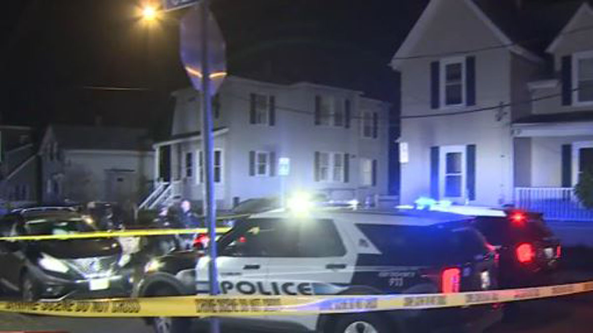 LYNN, MASS. (WHDH) - Police are investigating a shooting in Lynn on Thursday night that left a man hospitalized, officials said.officers responding to a reported<a class="excerpt-read-more" href="https://whdh.com/news/police-investigating-shooting-in-lynn-that-left-man-hospitalized/">Read More</a>