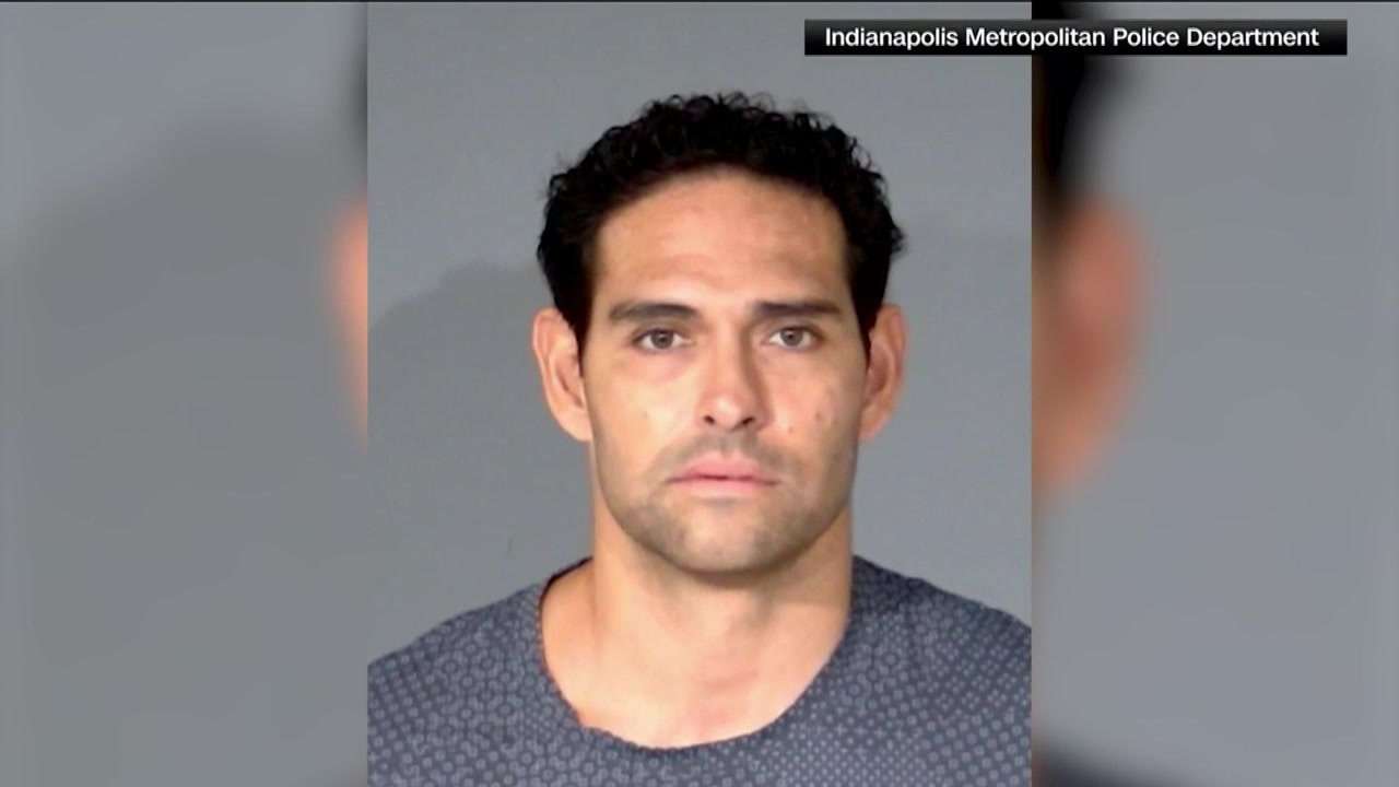 Ex-Fox Sports analyst Mark Sanchez plans guilty plea to charges stemming from fight outside hotel
