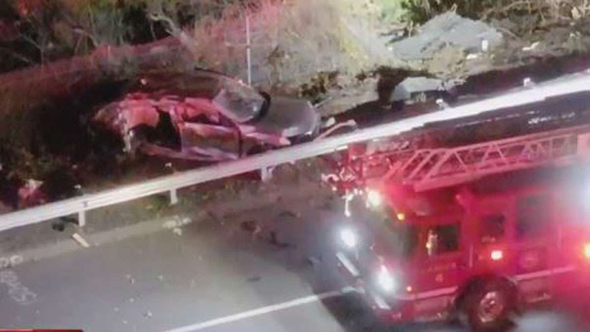 Single-vehicle crash in New Bedford leaves 2 teens dead, 1 hospitalized ...