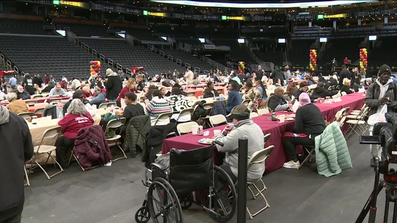 ‘Table of Friends’ Thanksgiving event held at TD Garden, serving up 800 pounds of turkey
