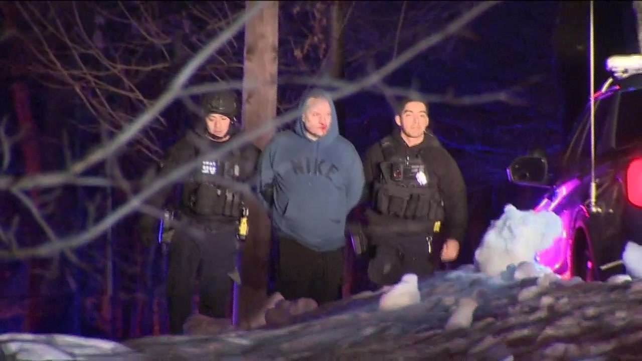 2 taken into custody in Paxton after driver flees police, starts chase ...