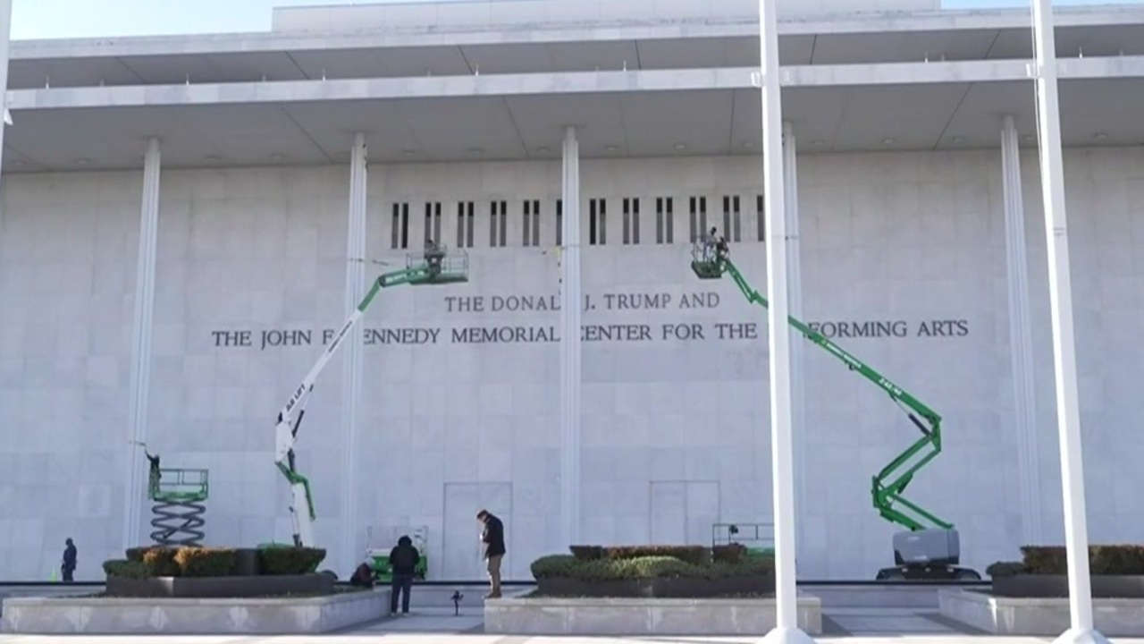 Trump’s name added to the Kennedy Center