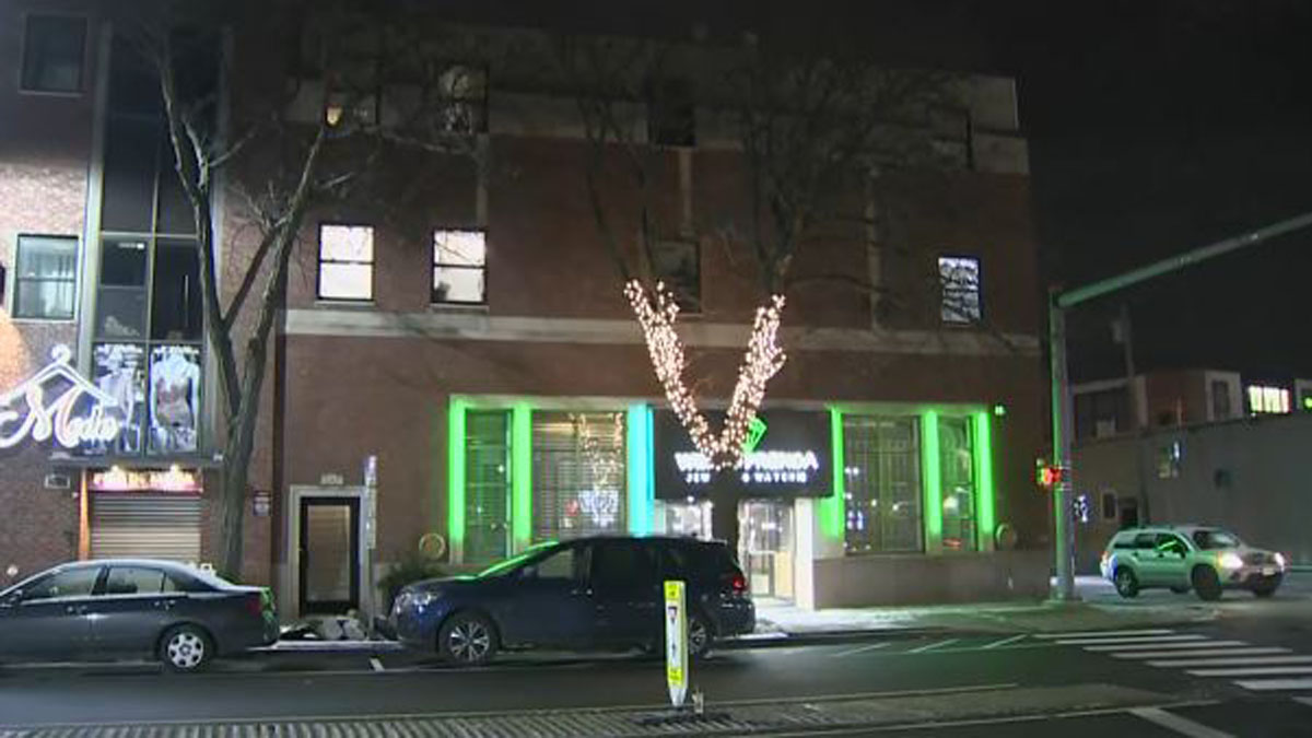 Man, woman found dead in apparent murder-suicide in Lawrence