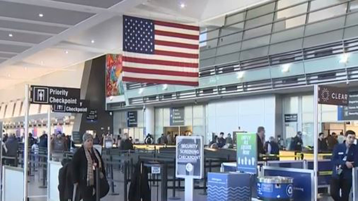 House approves bill to fund the Department of Homeland Security and end the record shutdown