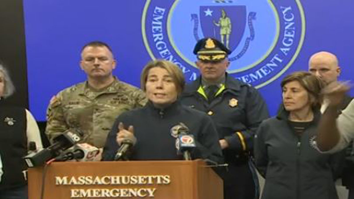 BOSTON (WHDH) - Gov. Maura Healey has signed an Executive Order placing an immediate ban on non-essential motor vehicle travel in Bristol, Plymouth, and Barnstable<a class="excerpt-read-more" href="https://whdh.com/news/gov-healey-announces-travel-ban-for-south-coast-of-mass-effective-immediately/">Read More</a>