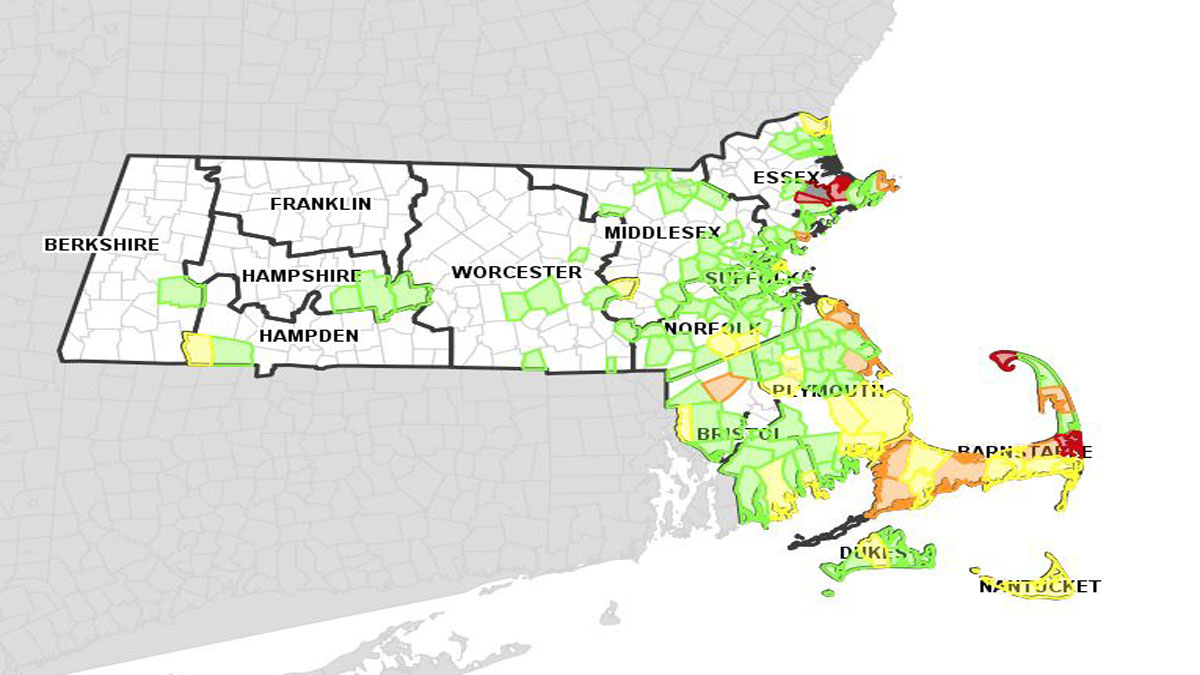 More than 100,000 customers are without power early Monday morning as a powerful nor’easter slams Massachusetts with high winds and blizzard conditions.The MEMA Power Outage<a class="excerpt-read-more" href="https://whdh.com/news/more-than-100000-without-power-as-noreaster-lashes-massachusetts-with-high-winds/">Read More</a>