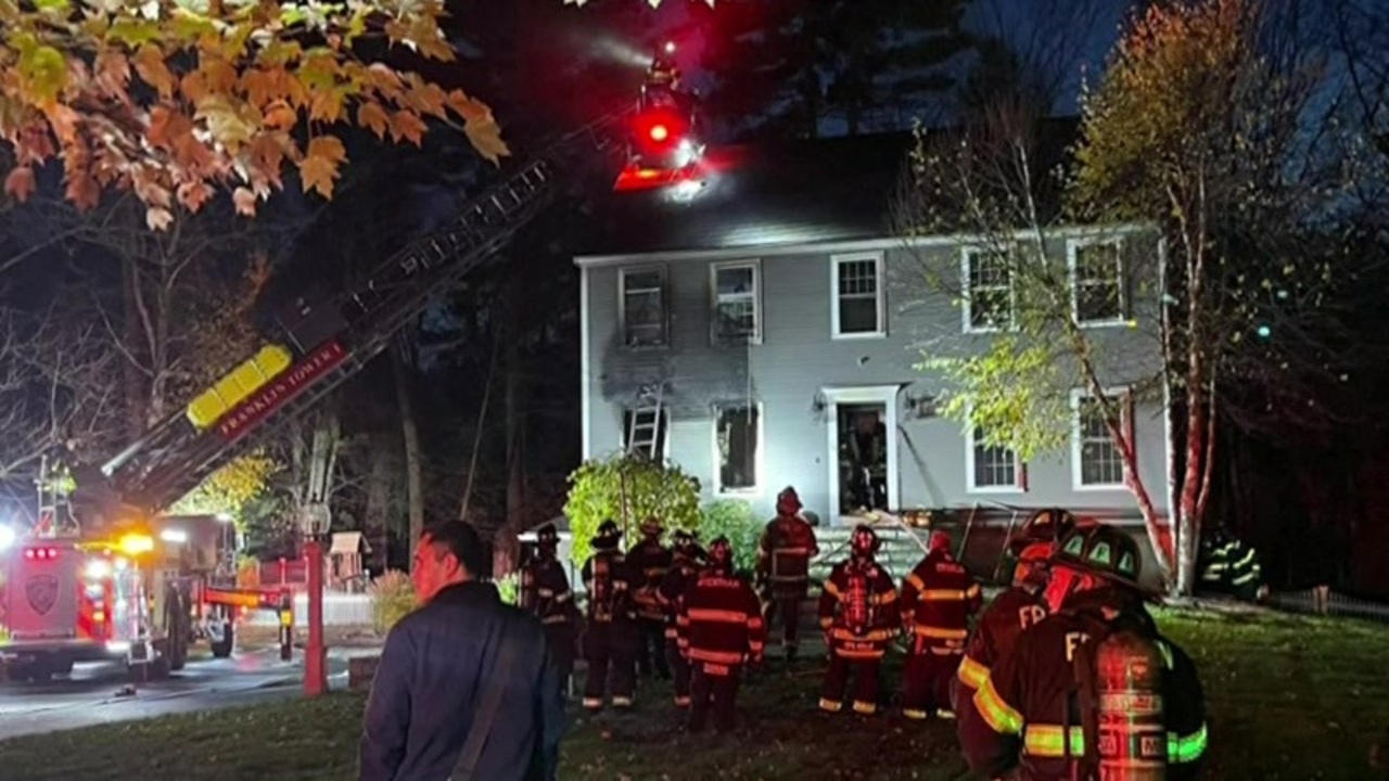 Franklin woman charged with setting own home on fire