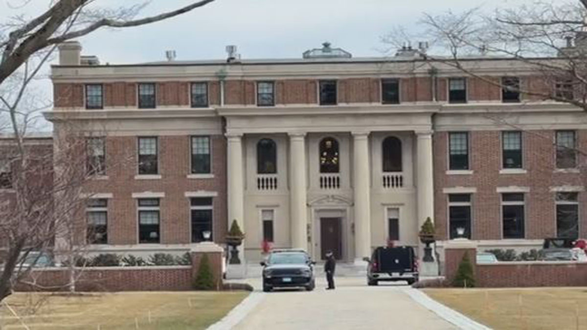 BEVERLY, MASS. (WHDH) - An arrest has been made in connection with a Beverly multi-million dollar mansion invasion that happened at the end of March.<a class="excerpt-read-more" href="https://whdh.com/news/arrest-made-in-beverly-mansion-home-invasion/">Read More</a>