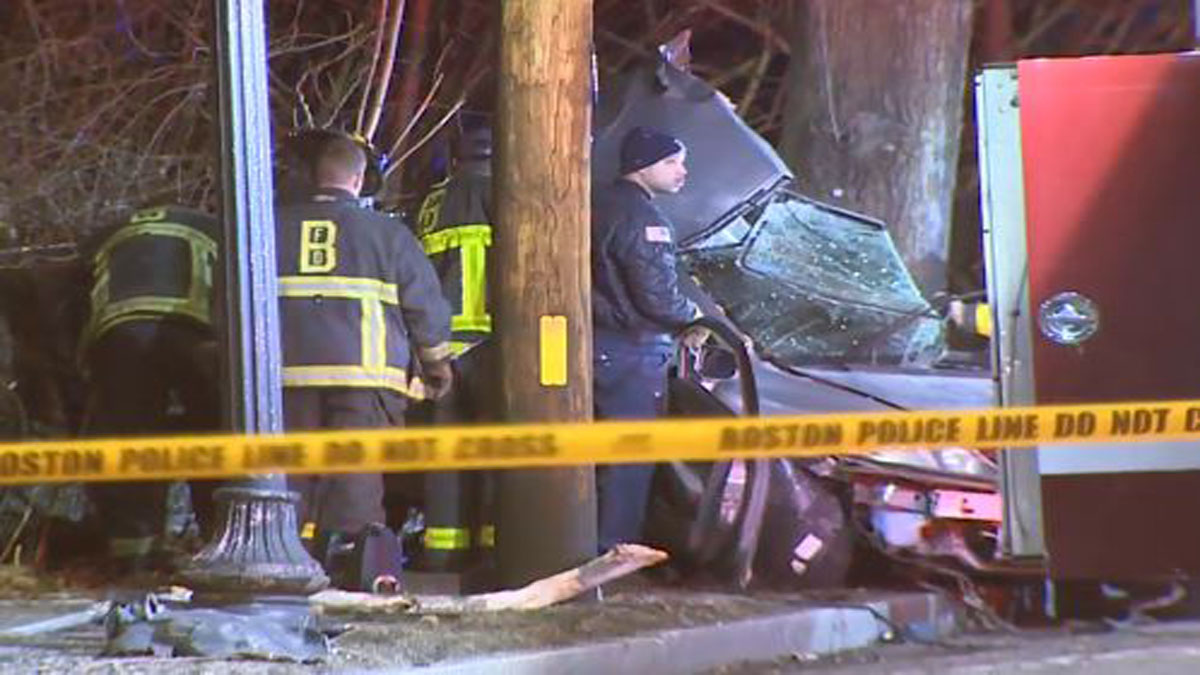 Crews respond to violent crash in Boston