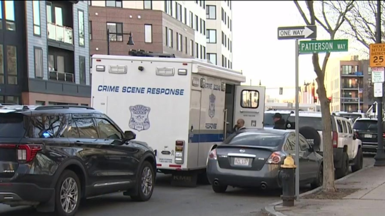 1 seriously injured in South Boston stabbing