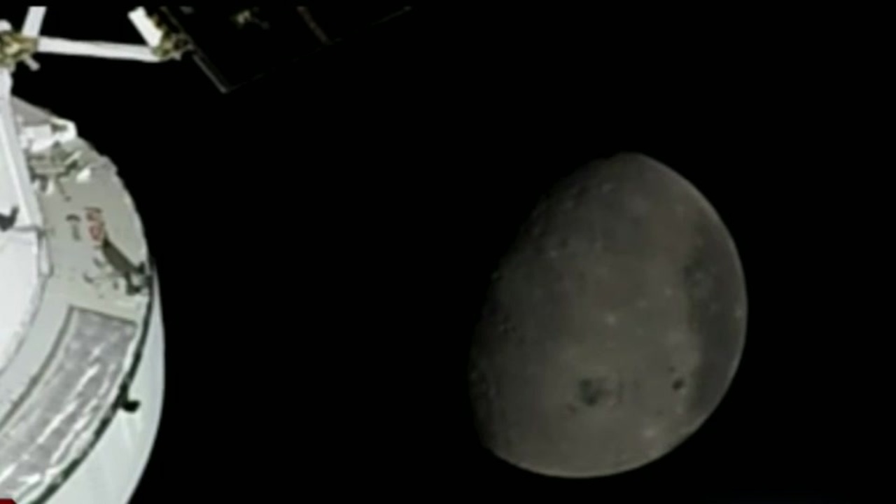 Artemis II astronauts make long-distance call to the space station as they head home from the moon